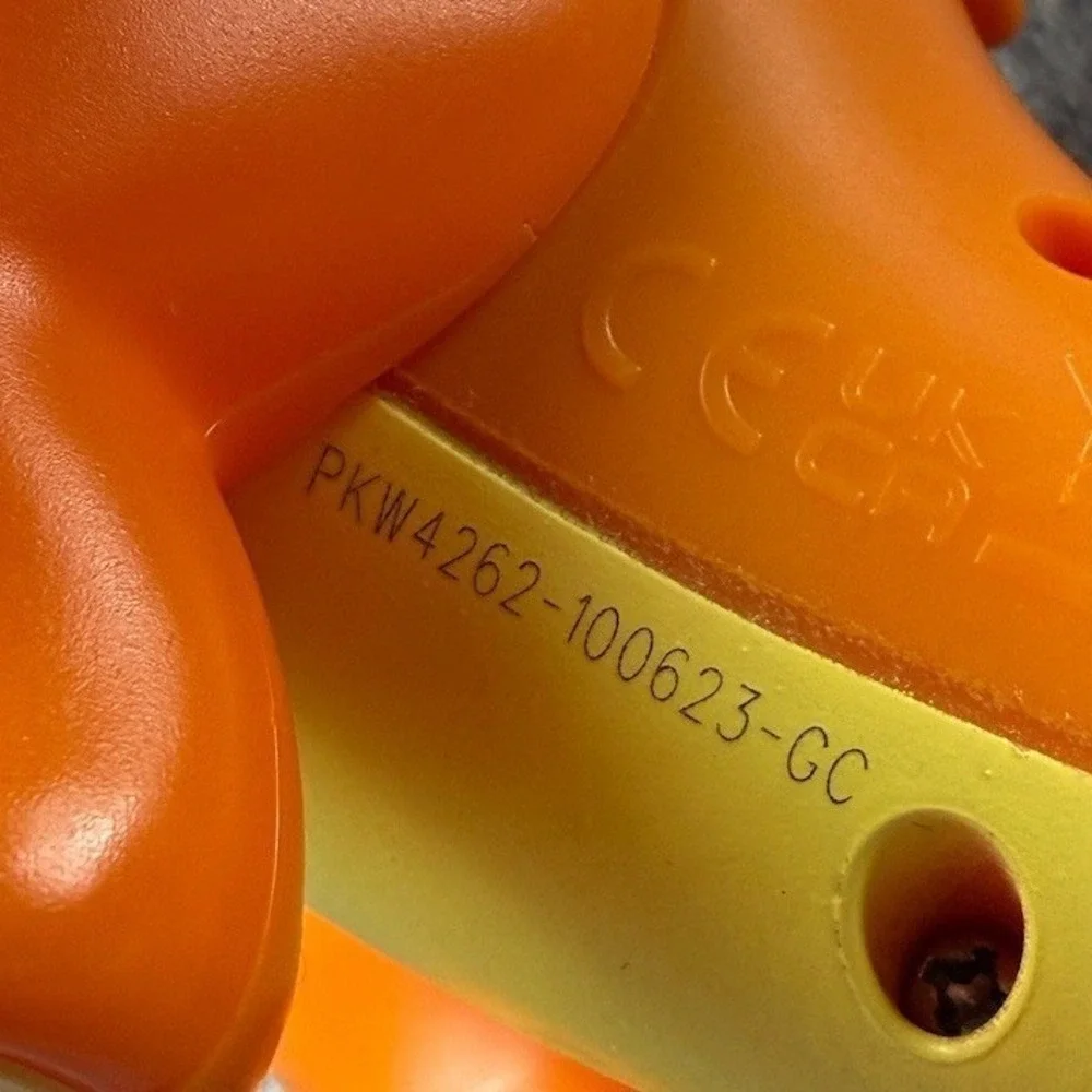 Jazwares PKW 4262 Pokémon 6' Interactive Charizard Deluxe Figure Does Work‎